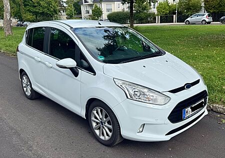 Ford B-Max 1,0 EcoBoost 92kW Titanium