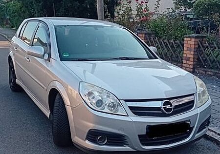 Opel Signum 1.9 CDTI 110kW