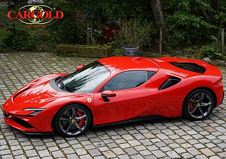 Ferrari SF90 Stradale, erst 823km! 1.Hand!