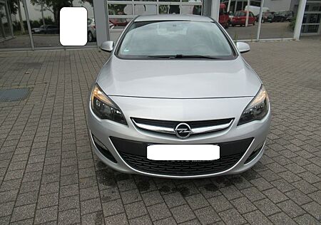 Opel Astra J Lim. 5-trg. Active