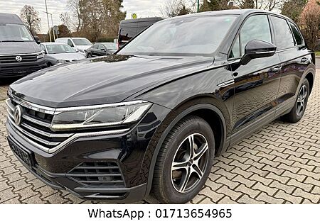 VW Touareg Volkswagen 3.0 TDI 4Motion LED Leder