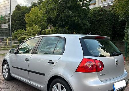 VW Golf Volkswagen 5 *Automatik* TÜV 04/27 TOP ZUSTAND