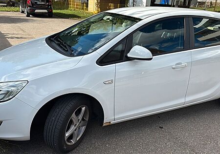 Opel Astra J