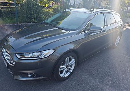 Ford Mondeo 1.Hand, Checkheftgepflegt