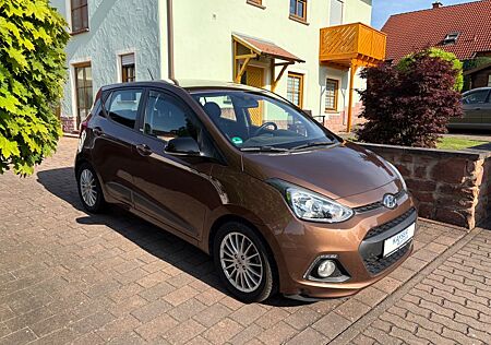 Hyundai i10 FIFA World Cup Edition "SHZ,LHZ,PDC"
