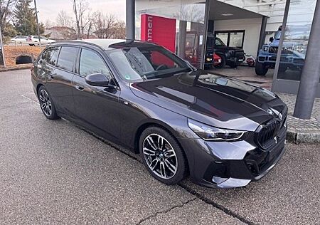 BMW 520d xDrive M Sport/AHK/Travel/Driving Assist