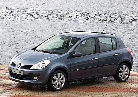 Renault Clio Dynamique 1.2 16V Dynamique