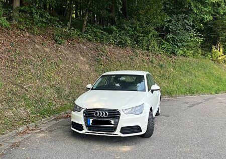 Audi A1 1.6 TDI Attraction Attraction