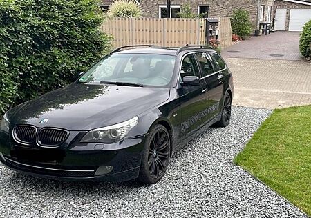 BMW 525d A touring -