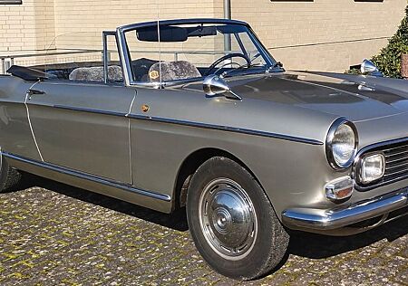 Peugeot 404
