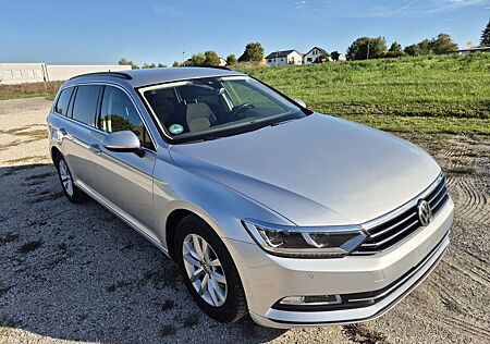 VW Passat Variant Volkswagen 2.0 TDI SCR DSG Comfortline V...