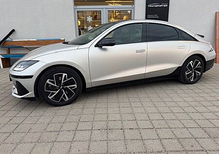 Hyundai IONIQ 6 77,4 kW/h 4WD First Edition Elektro GSD