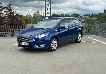Ford Focus 1,0 EcoBoost Titanum