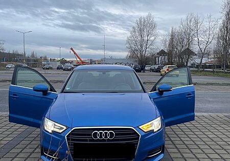 Audi A3 30 TFSI design Sportback design