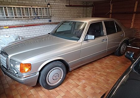 Mercedes-Benz S 420 420 SE Kat (W126)