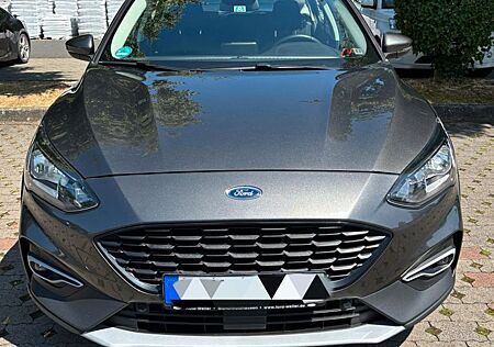 Ford Focus 1,0 EcoBoost 92kW Active Turnier Active