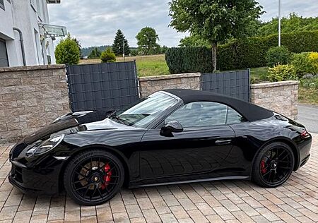 Porsche 911 GTS Cabriolet TOP ZUSTAND !
