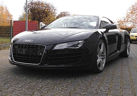Audi R8 4.2 FSI quattro -
