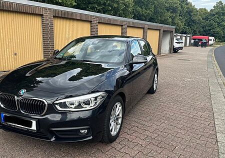 BMW 118i AUTOMATIK/LEDER/XENON/