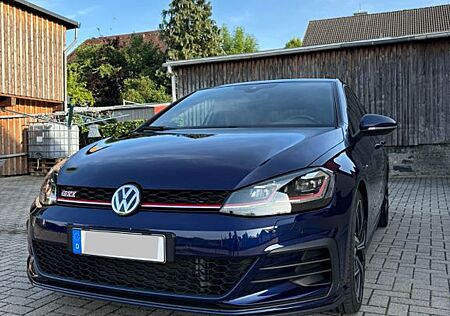 VW Golf Volkswagen 2.0 TSI DSG GTI Performance Navi Kamera