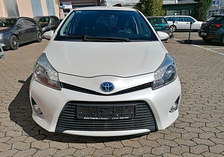 Toyota Yaris 1,5 Hybrid / 1-Hand / TÜV NEU / Kamera