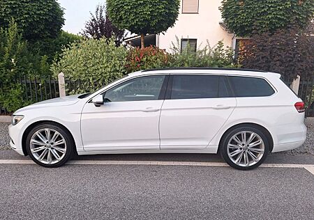 VW Passat Variant Volkswagen 2.0 TDI SCR DSG Trendline Var...