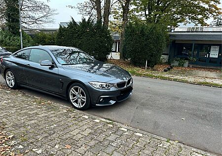 BMW 428i Coupé Luxury/M-Paket/Leder