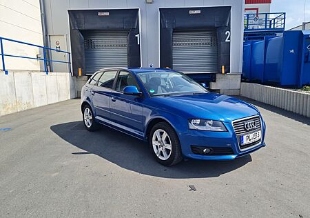 Audi A3 1.6 Ambition Sportback PDC,SHZ,Klima *TOP