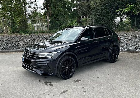 VW Tiguan Volkswagen 1.5 TSI OPF DSG R-Line R-Line