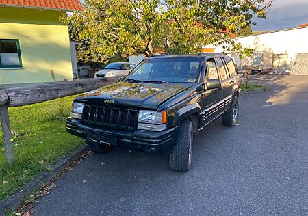 Jeep Grand Cherokee 5.2i Auto Limited Limited Orvis