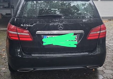 Mercedes-Benz B 200 d 4MATIC DCT Style Style