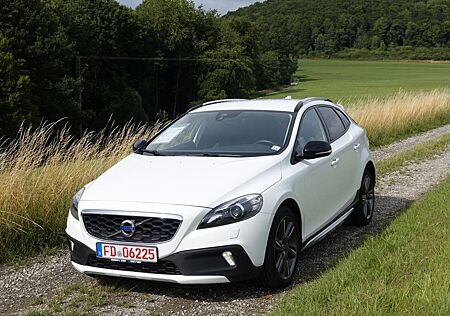 Volvo V40 CC V40 Cross Country D4 /Panoramadach/ Navi