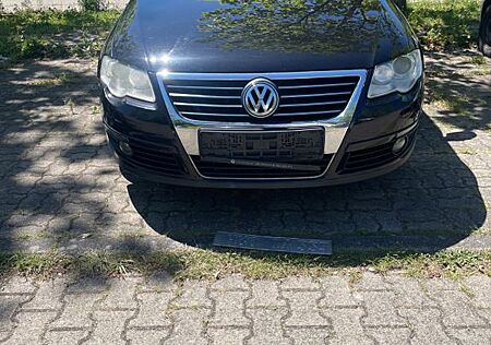 VW Passat Variant Volkswagen 2.0 TDI DPF Highline Variant ...