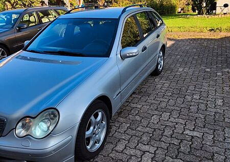Mercedes-Benz C 220 gebraucht kaufen Mercedes-Benz C 220 d T Autom. -