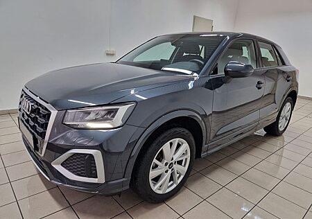 Audi Q2 30 TFSI advanced LED CarPlay DAB AHK 17"