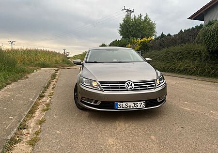 VW Passat CC Volkswagen 2.0 BlueTDI -
