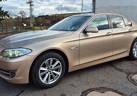 BMW 523i - Automatik
