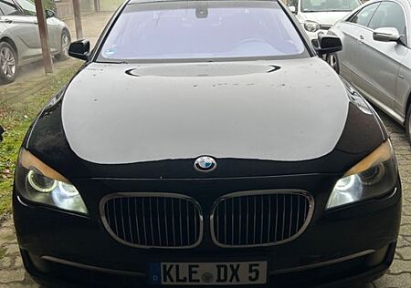 BMW 750i - 7ER Limousine