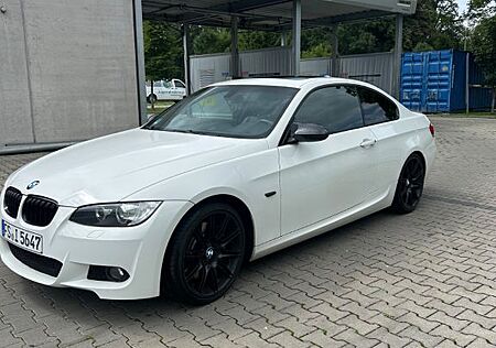 BMW 330i Coupé - M-Sport-Paket ab Werk