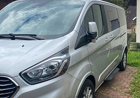 Ford Tourneo Custom Titanium L2H1