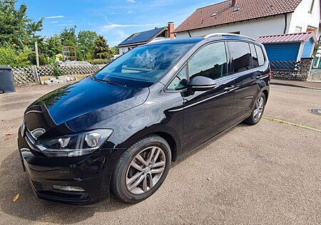 VW Touran Volkswagen 2.0 TDI SCR DSG Allstar