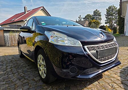Peugeot 208 Access Unfallfrei Klima Scheckheft Allwetter