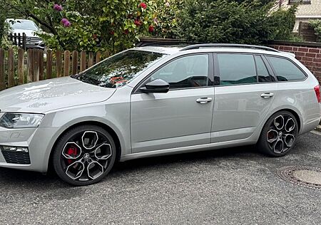Skoda Octavia 2.0 TSI RS 230 Combi RS