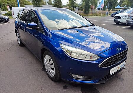 Ford Focus Turnier Business NAVI/PDC/TEMP/AHK EXPORT