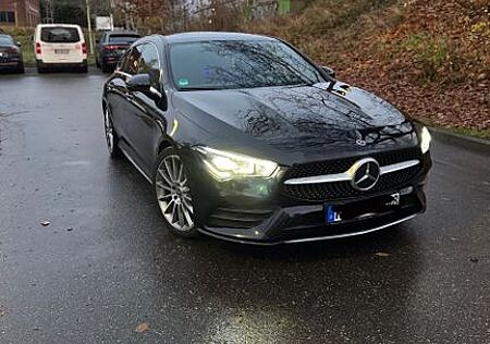Mercedes-Benz CLA 180 Shooting Brake -