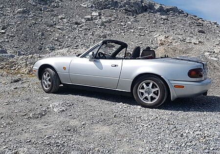 Mazda MX-5 1.9 SHZ AHK
