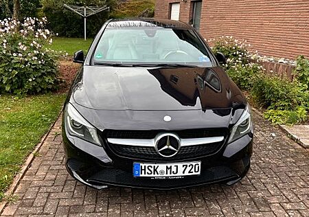 Mercedes-Benz 220