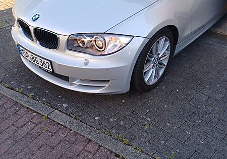 BMW 128