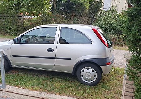 Opel Corsa 1.0 -