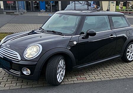 Mini Cooper / Panoramadach-Navi-Xenon-8×Bereifung
